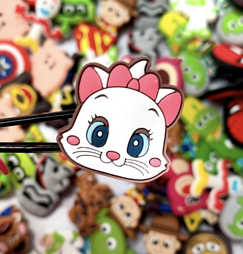 Pin para crocs ARISTOGATOS MARIE FACE