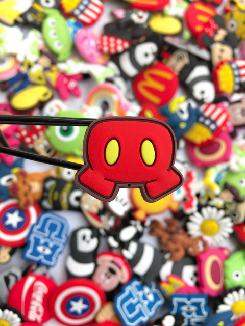 Pin para crocs MICKEY MOUSE CUERPO