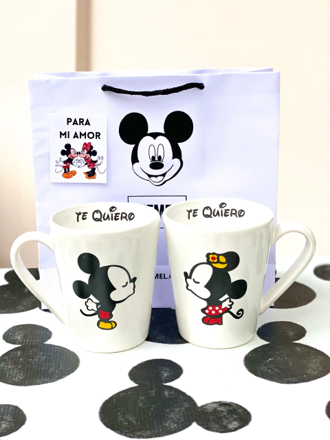Set de tazas cónicas MICKEY Y MINNIE MOUSE LOVE BESO "TE QUIERO"