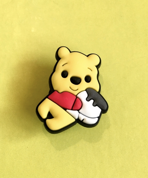 Pin para crocs WINNIE POOH BODY MIEL