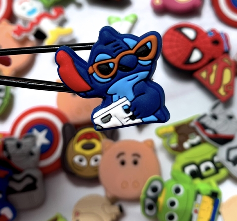 Pin para crocs STITCH FEST - comprar online