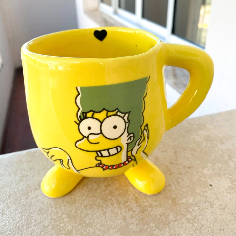 Taza patitas grandes simpson MARGE