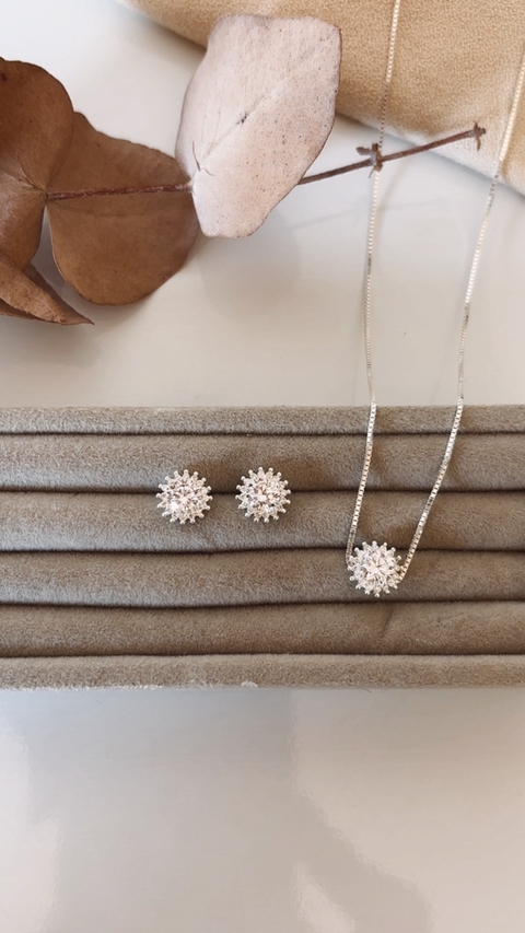Conjunto ponto de luz cravejado