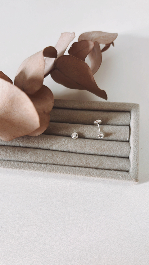 Piercing de trágus ponto de luz - comprar online