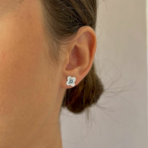 BRINCO TREVO BANHO PRATA 925