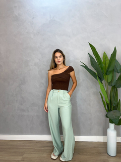 Blusa Betina na internet