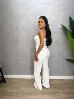 Conjunto Cloe na internet