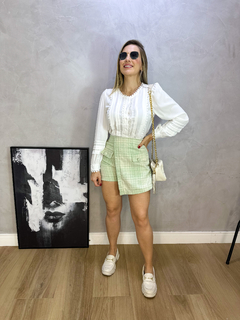 Camisa Elys na internet