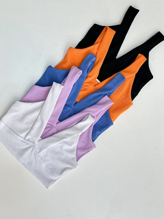 Cropped Thais