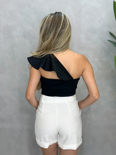 Cropped Lavinia na internet
