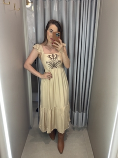 Vestido Babado Bordado