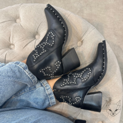 Mery negro con tachas - comprar online