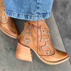 Mery Suela con tachas en internet