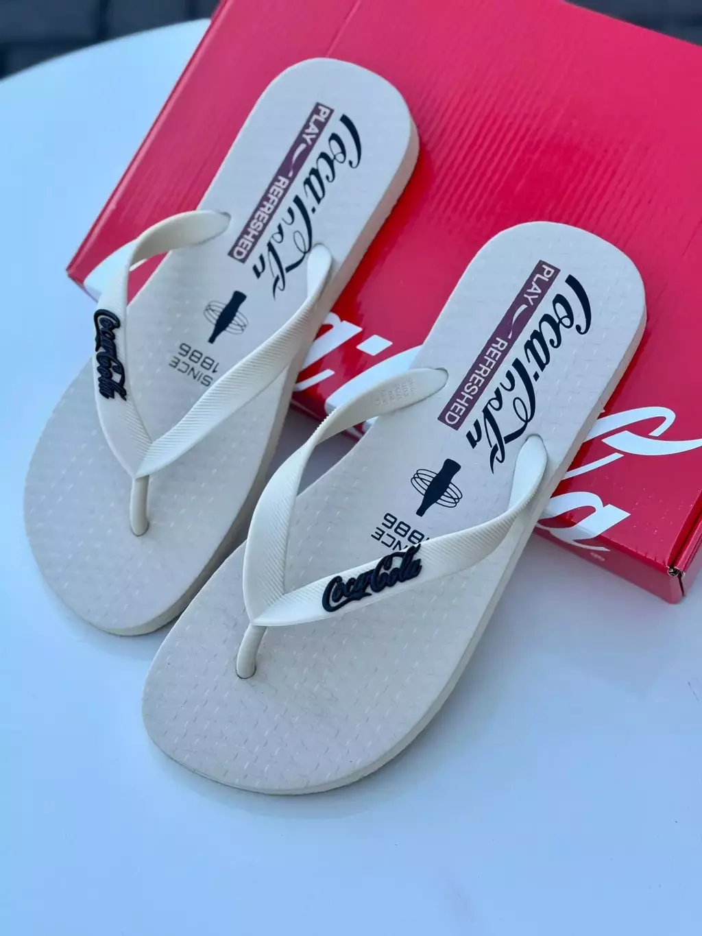 Chinelo Off White Lawson Coca-Cola