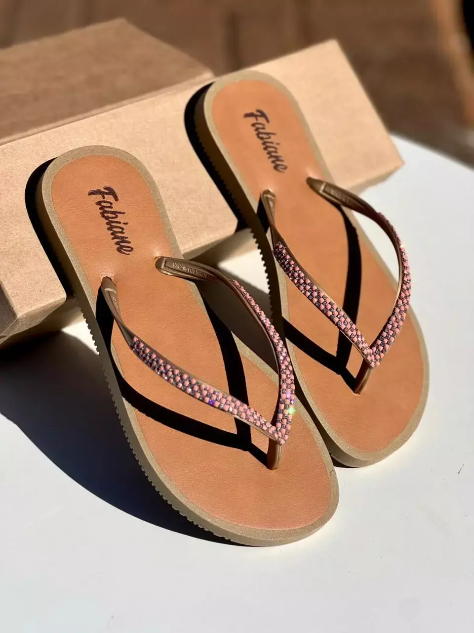 Chinelo Champanhe Pedraria Rosa Fabiane