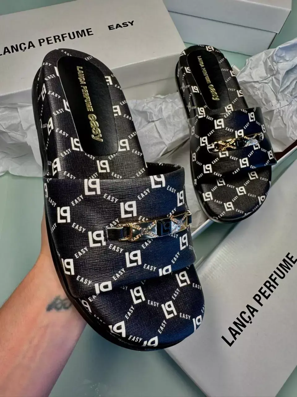 Papete Com Monograma Lpeasy