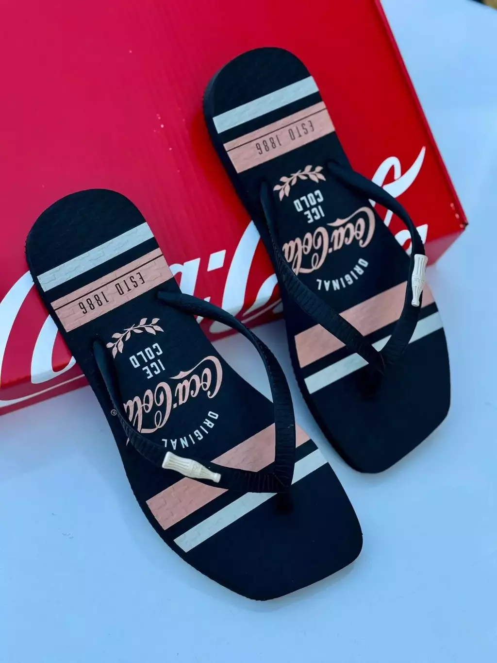 Chinelo Classic Stripes Preto Coca-Cola