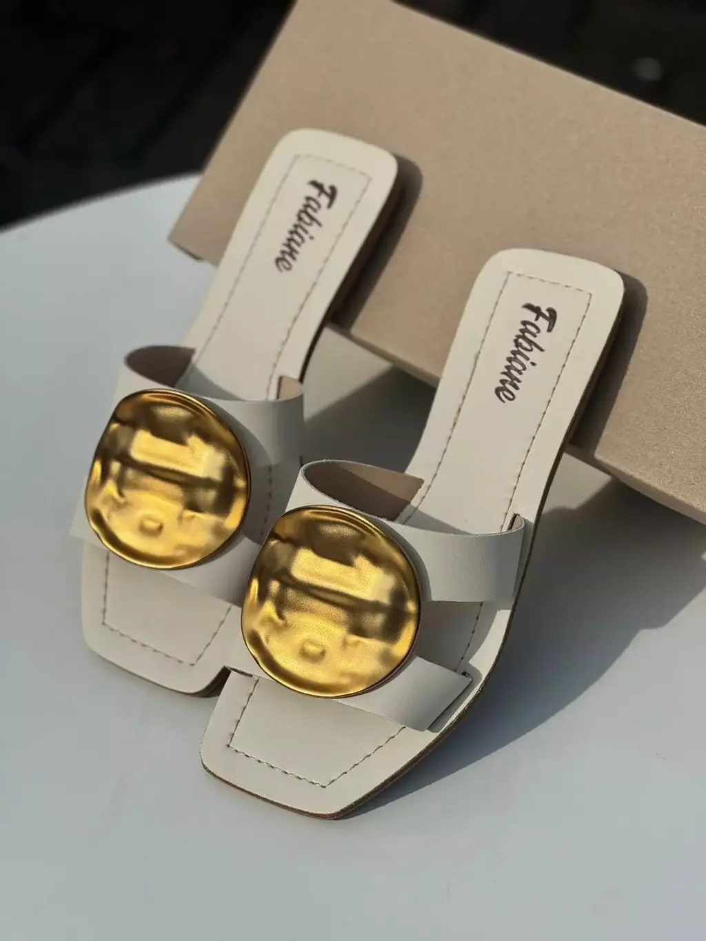 Rasteira Bico Quadrado Off White Bridão Fabiane