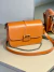 Bolsa Pequena Material Soft Marrom Canela Alça Dupla Santa Lolla