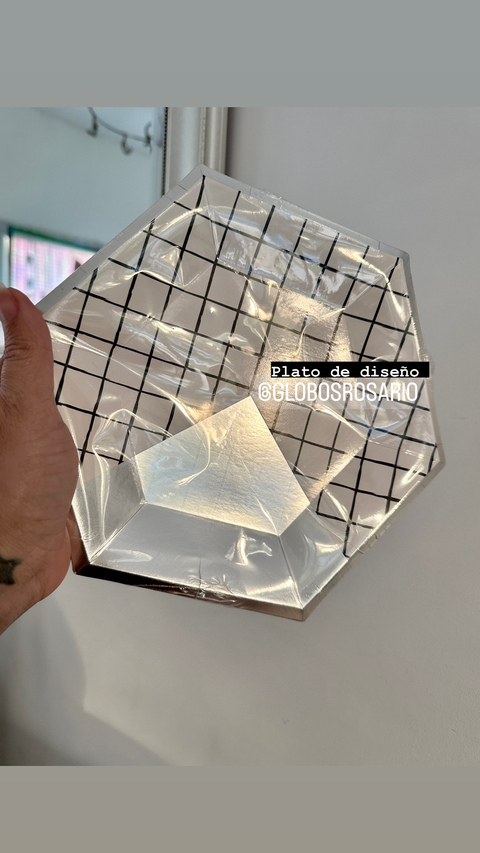 Plato De diseño Arqui plata x 10 unidades