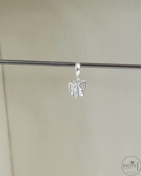 Berloque borboleta cravejado