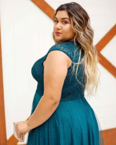 Vestido de Festa Sabrina na internet