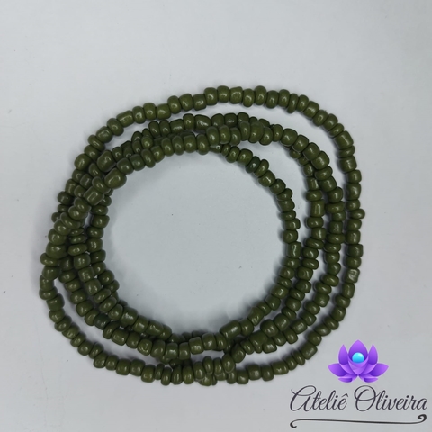 Guia em missangas/miçangas Verde Oliva