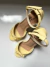 Genevieve - Sandália Aberta com laço Minimalista amarelo manteiga - Soberana Shoes