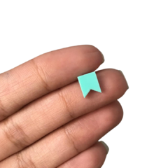 Aplique Mini Bandeirinha Verde Claro em Acrílico - 10 Unidades - comprar online