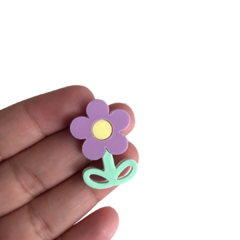 FLOR DE ACRÍLICO 4 CM - 1 UNIDADE na internet