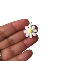 PINGENTE FLOR - 1 UNIDADE - Loja da Laceira