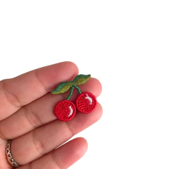 APLIQUE MINI CEREJA DE CROCHÊ - 1 UNIDADE na internet