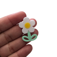 FLOR DE ACRÍLICO 4 CM - 1 UNIDADE - Loja da Laceira