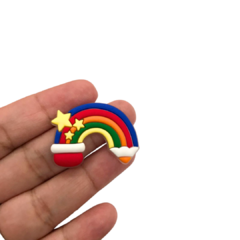 APLIQUE LÁPIS ARCO ÍRIS C/ ESTRELA - 1 UNIDADE na internet