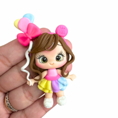 APLIQUE BISCUIT BONECA COM BALÃO - 1 UNIDADE - comprar online