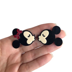 Aplique Casal Mickey Beijinho Acrílico Laço Vermelho - 1 Casal - comprar online