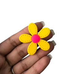 Aplique Flor Pespontada Emborrachada - 1 unidade - Loja da Laceira