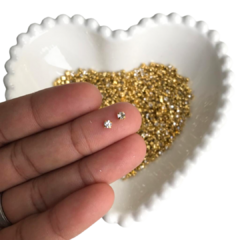 STRASS PARA COSTURA BRANCO CAIXINHA DOURADA (3MM) - 50 UNIDADES - comprar online