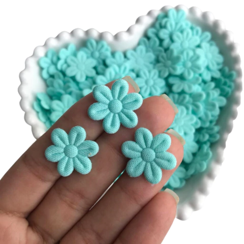 APLIQUE FLOR DE TECIDO PRENSADA VERDE MENTA - 50 UNIDADES