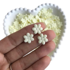 APLIQUE MINI FLORZINHA DE TECIDO PRENSADA AMARELO BEBÊ - comprar online