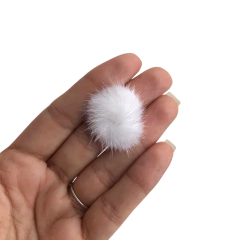 APLIQUE POMPOM PELINHO METADE PEQUENO (2.5CM) - 4 UNIDADES na internet