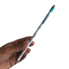 LÁPIS DOCE COM BORRACHA HB (LEO&LEO) - 1 UNIDADE - Loja da Laceira