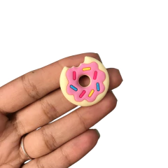 APLIQUE DONUT CHOCOLATE BRANCO EMBORRACHADO - 1 UNIDADE - comprar online