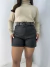 Short Feminino Couro Resinado Eduarda na internet