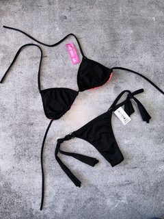 BIKINI TRINI en internet