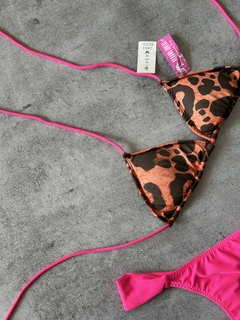 BIKINI ISLA en internet