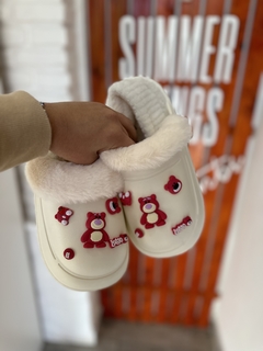 PANTUS OLIVIA CON PINS Y CUBRETALON-OSO LOTSO - comprar online