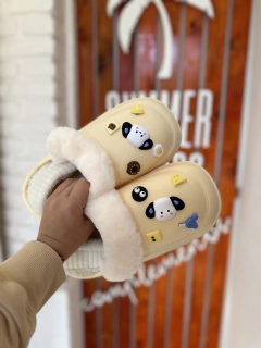 PANTUS OLIVIA CON PINS Y CUBRETALON-PERRITOS