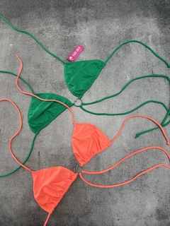 BIKINI CORA en internet