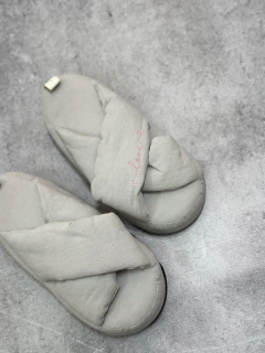 PANTUFLON LOVE GREY - comprar online